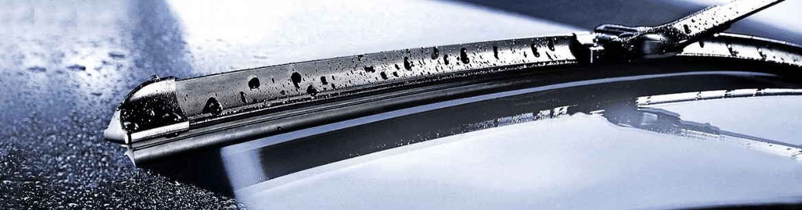 WHEN SHOULD YOU REPLACE YOUR WIPER BLADES?